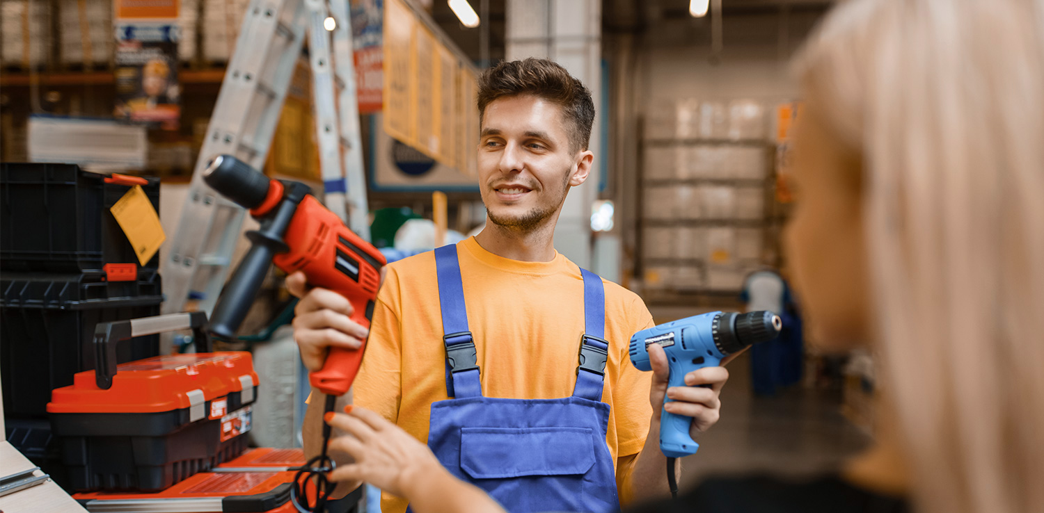 При покупке ударной дрели набор сверл в подарок